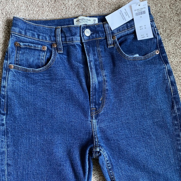 NWT Abercrombie and Fitch The Ankle Straight Ultra High Rise - Picture 2 of 5